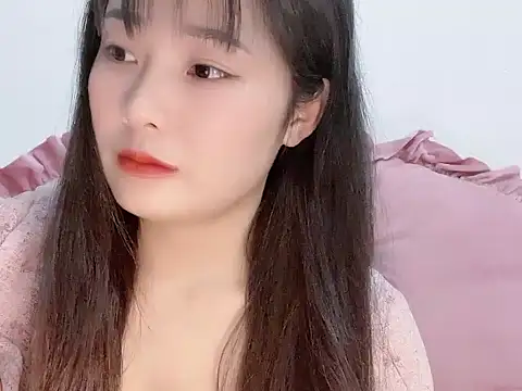Snapshot of Lie_liee chatting on 03-08-26, 09:56 Lie liee online show from 03-08-26, 09:56