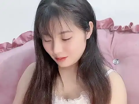 Snapshot of Lie_liee chatting on 03-10-26, 01:37 Lie liee online show from 03-10-26, 01:37