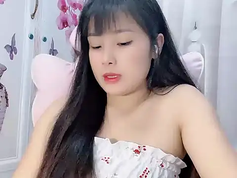 Lie liee online show from 07-17-26, 01:41