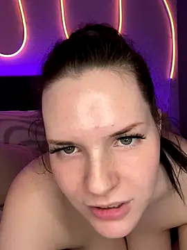 Mila-Jasmin online show from 11-11-25, 09:53