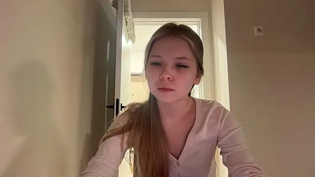 CandysRose online show from 05-14-26, 06:49