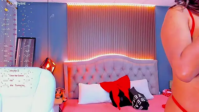 Tiffany  charm  online show from 05-03-26, 04:28