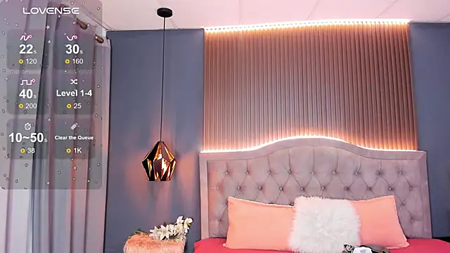 Tiffany  charm  online show from 02-11-26, 03:50