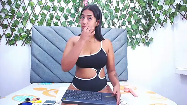 vfridaper online show from 10-09-25, 01:55