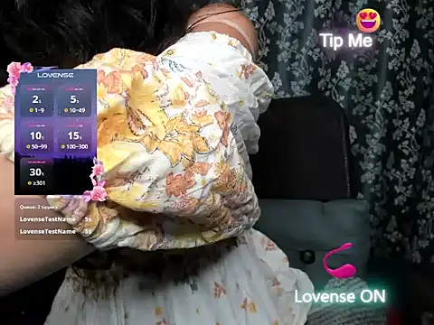 Queen-Bee143 online show from 03-02-26, 06:04