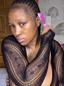 Snapshot of Bellabootie chatting on 04-14-26, 07:13 Bellabootie online show from 04-14-26, 07:13