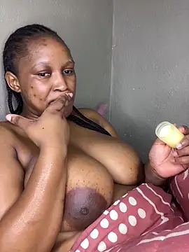 Snapshot of Bellabootie chatting on 03-09-26, 07:45 Bellabootie online show from 03-09-26, 07:45