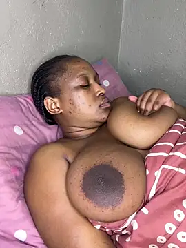 Snapshot of Bellabootie chatting on 03-12-26, 09:30 Bellabootie online show from 03-12-26, 09:30