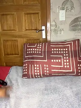 Snapshot of Bellabootie chatting on 04-13-26, 06:12 Bellabootie online show from 04-13-26, 06:12