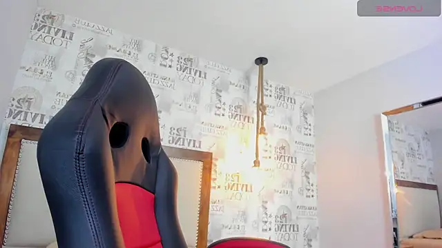 ALAHIACRUZ1 online show from 03-24-26, 07:03