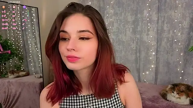 LunaraRada online show from 02-09-26, 07:01