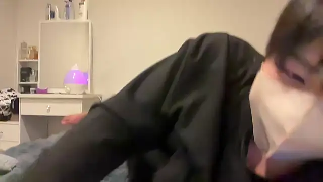 Snapshot of tora3220 chatting on 02-08-26, 12:58 tora3220 online show from 02-08-26, 12:58