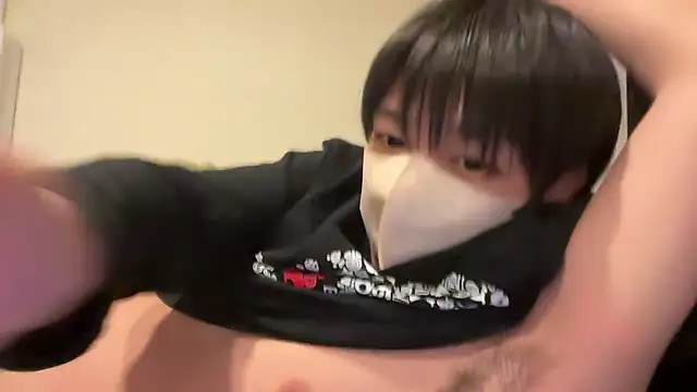 Snapshot of tora3220 chatting on 04-12-26, 01:14 tora3220 online show from 04-12-26, 01:14