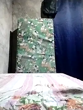 Snapshot of Ella_marie14 chatting on 03-03-26, 05:58 Ella marie14 online show from 03-03-26, 05:58