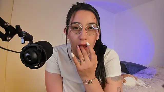 tellmemaddie online show from 04-07-26, 08:54