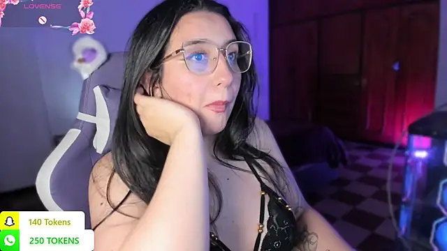 Snapshot of tellmemaddie chatting on 07-17-26, 10:18 tellmemaddie online show from 07-17-26, 10:18