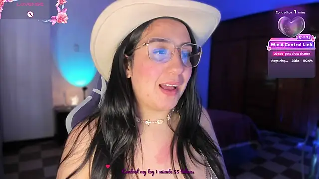 Snapshot of tellmemaddie chatting on 07-08-26, 07:58 tellmemaddie online show from 07-08-26, 07:58