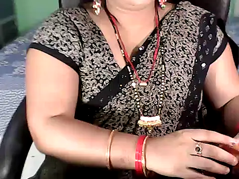 BABITA KUMARII online show from 10-18-25, 05:15