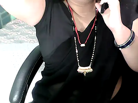 BABITA KUMARII online show from 11-29-25, 04:51