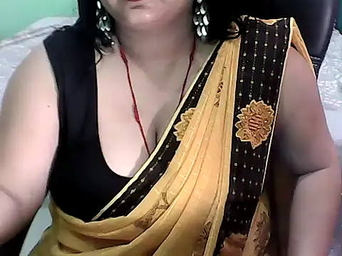 BABITA KUMARII online show from 07-15-26, 05:31