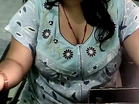 BABITA KUMARII online show from 04-16-26, 05:14