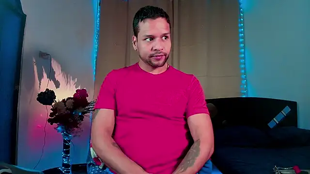 LucasGaeel online show from 10-16-25, 02:09