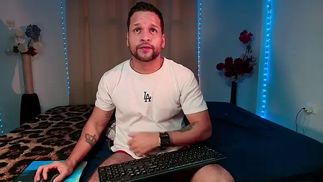 LucasGaeel online show from 04-13-26, 12:09