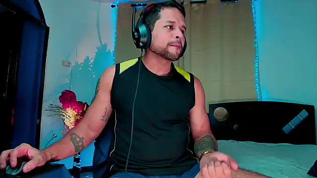 LucasGaeel online show from 11-15-25, 12:03