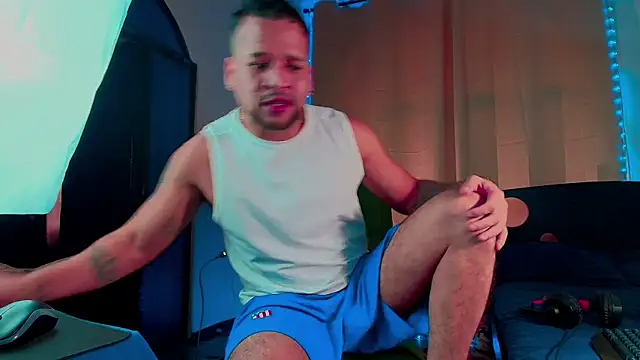 LucasGaeel online show from 10-26-25, 09:04