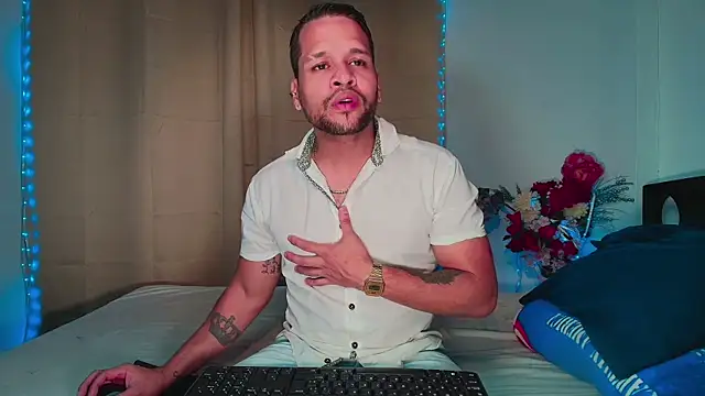 LucasGaeel online show from 01-10-26, 01:01