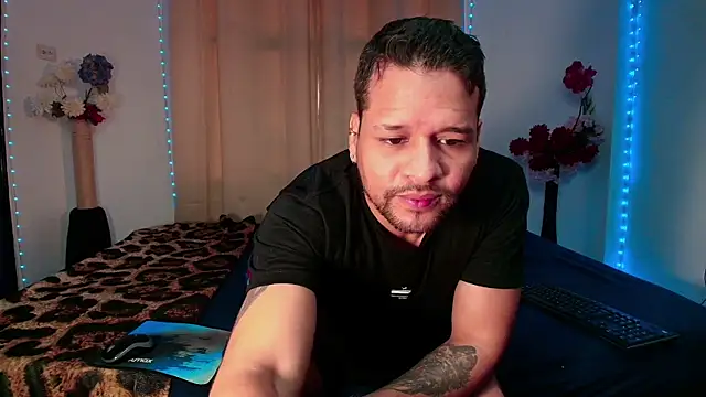 LucasGaeel online show from 04-12-26, 12:52