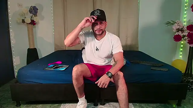 LucasGaeel online show from 04-10-26, 12:50