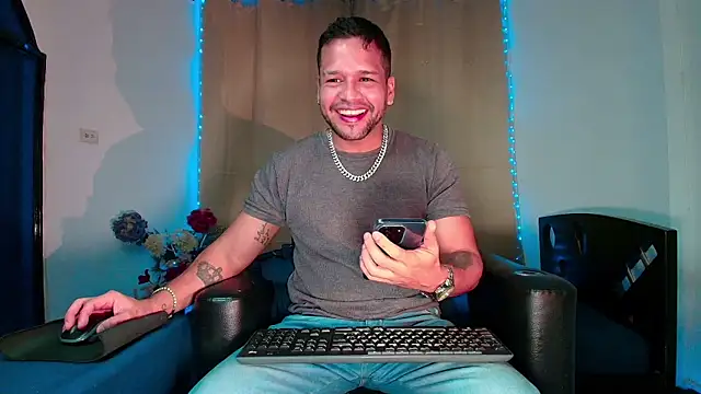 LucasGaeel online show from 02-10-26, 12:15