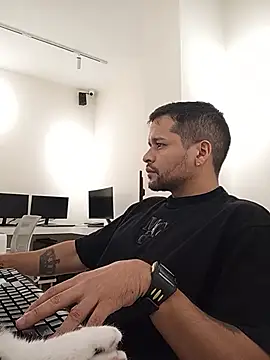 LucasGaeel online show from 07-03-26, 10:00