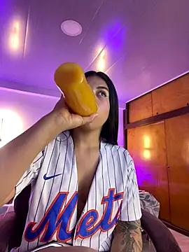 kloe28 online show from 09-30-25, 03:45