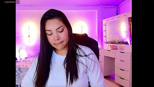 kloe28 online show from 11-11-25, 03:45