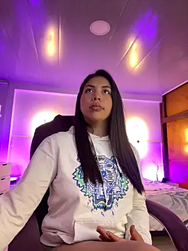 kloe28 online show from 09-29-25, 03:46