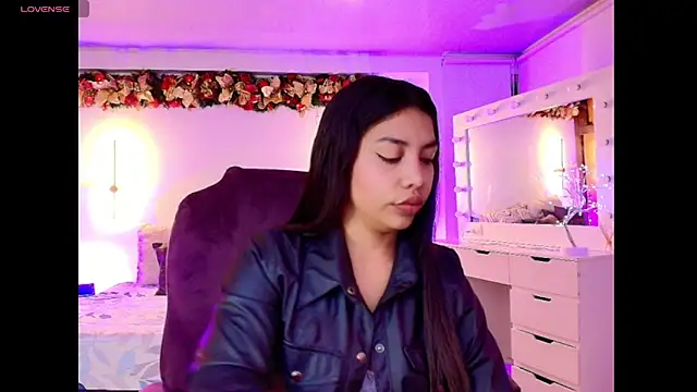 kloe28 online show from 11-15-25, 03:54