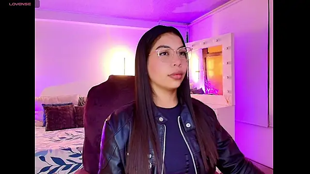 kloe28 online show from 11-12-25, 03:43