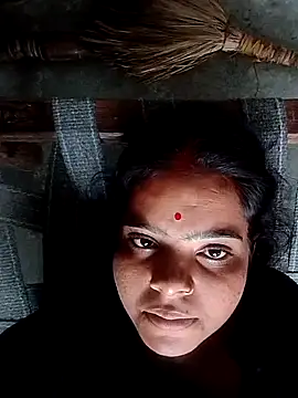 Snapshot of Cuty_nensi chatting on 10-01-25, 06:18 Cuty nensi online show from 10-01-25, 06:18