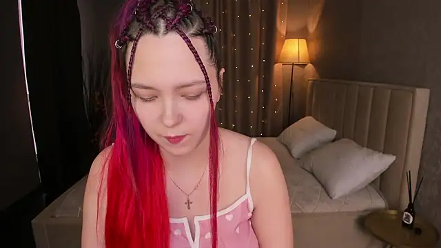 Monica  Queen online show from 01-16-26, 05:33