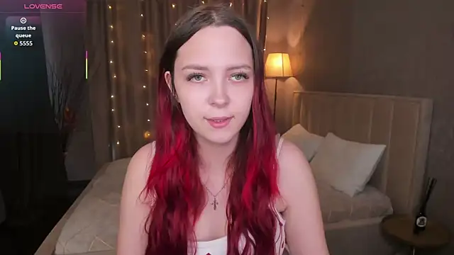 Monica  Queen online show from 10-16-25, 05:16