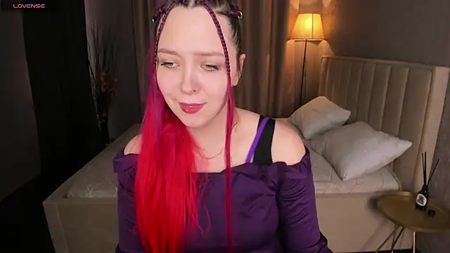 Monica  Queen online show from 01-17-26, 05:33