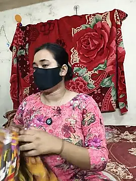 Love Queen11 online show from 05-24-26, 04:51