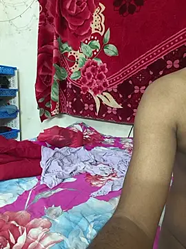 Snapshot of Love_Queen11 chatting on 07-15-26, 04:47 Love Queen11 online show from 07-15-26, 04:47