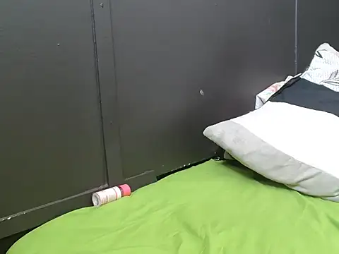 BlackBerryQn96 online show from 09-26-25, 07:48