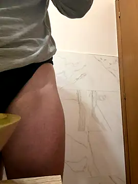 Italianofirenze online show from 10-26-25, 10:21