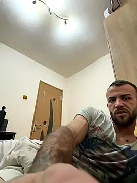 sexyman1936 online show from 12-04-25, 07:57