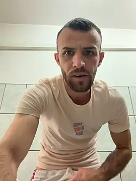 Snapshot of sexyman1936 chatting on 01-16-26, 10:19 sexyman1936 online show from 01-16-26, 10:19