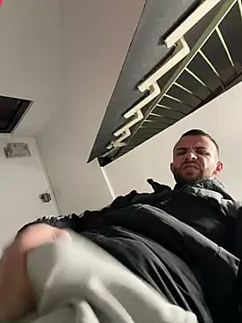 Snapshot of sexyman1936 chatting on 02-19-26, 08:06 sexyman1936 online show from 02-19-26, 08:06